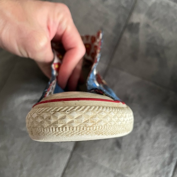 RARE Superman Converse Canvas Shoes - Picture 7 of 10